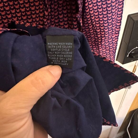 Crab button up shirt 🦀 - See measurements in pics - Picture 4 of 9